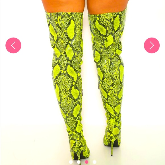 💖 Sale was $149 will go back up💖New Glam Thigh High Snake Charmer Garter Boots - Picture 5 of 6